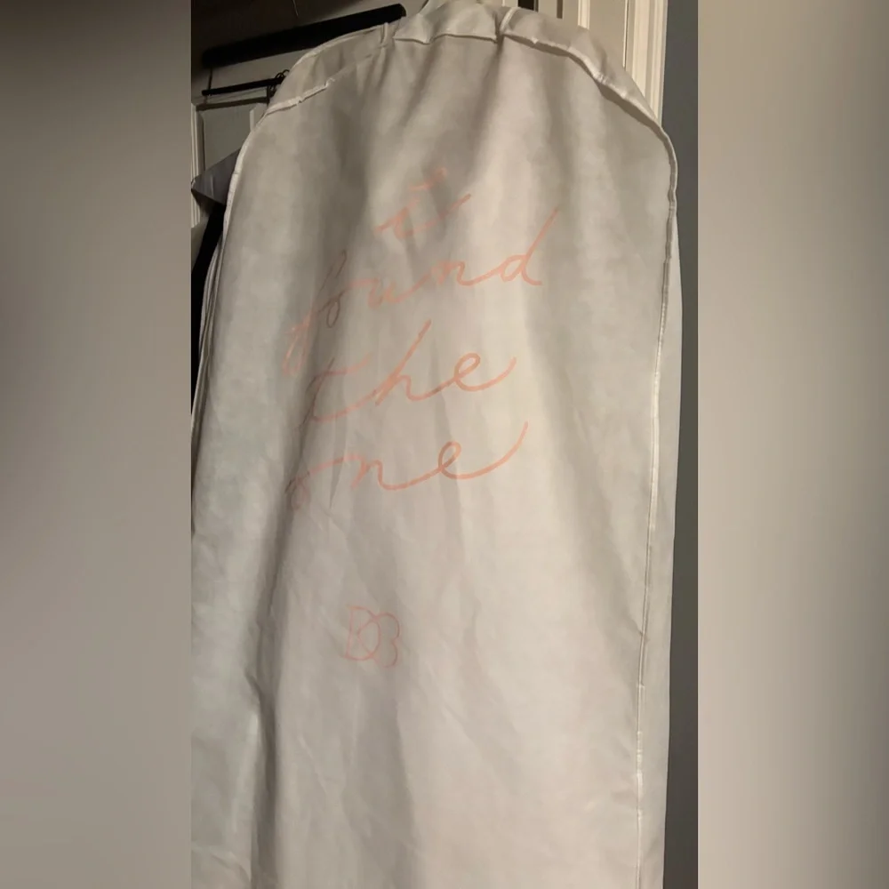 DAVID'S BRIDAL Cummerbund Satin Ball Gown Wedding Dress STYLE# V3848 Size 6 - Picture 14 of 14